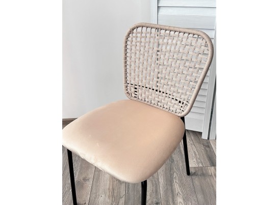 Стул JUNO G062-03 светлый беж, велюр / черный каркас в Каменске-Уральском