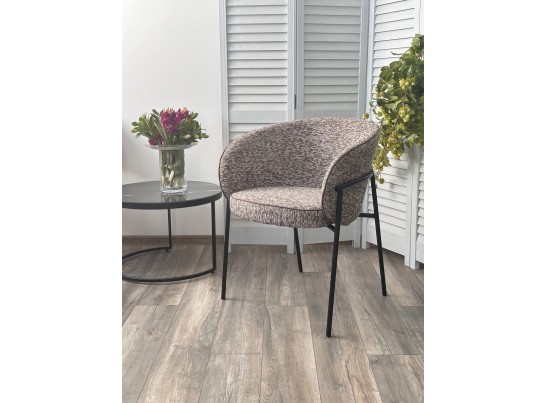 Стул GUST цвет бежевый TOPIC 410 / черный каркас / Товарный знак DISAUR в Каменске-Уральском