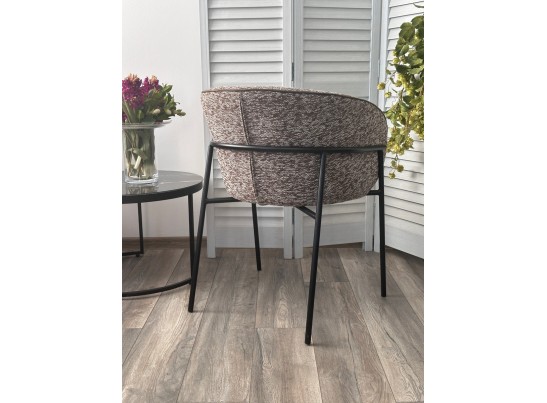 Стул GUST цвет бежевый TOPIC 410 / черный каркас / Товарный знак DISAUR в Каменске-Уральском