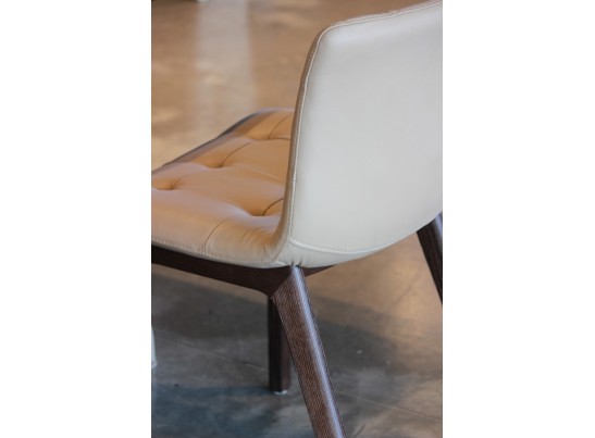 Стул KUGA 40.37 (ELM L008 WOODS/ TR505 белый , экокожа) в Каменске-Уральском