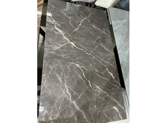 Стол Морис 140 ДАРК, стекло / черный каркас в Каменске-Уральском