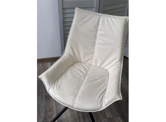 Стул ОСЛО Atmocfera 010 Бежевый / Orakul 160 Белый / Черный каркас M-City в Каменске-Уральском