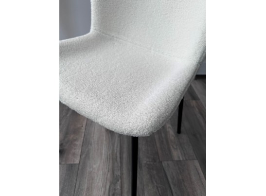 Стул RIYA UF992-01 Белый, teddy / черный каркас в Каменске-Уральском