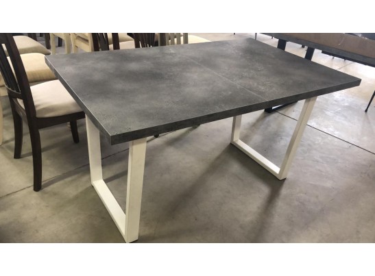 Стол ЛОФТ Бетон Портленд/ Белый 138 в Каменске-Уральском