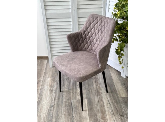 Стул HERMAN Kashemir 925 Серо-коричневый, велюр / черный каркас в Каменске-Уральском