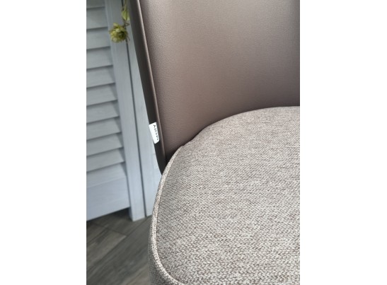 Стул МОНЕ ROVENA BISCUT ткань / ORAKUL 290 экокожа / Черный каркас M-City в Каменске-Уральском