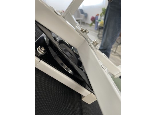 Стул MAVERICK 360 град. поворот. BLUVEL-03 LIGHT GREY, велюр/ белый каркас, в Каменске-Уральском