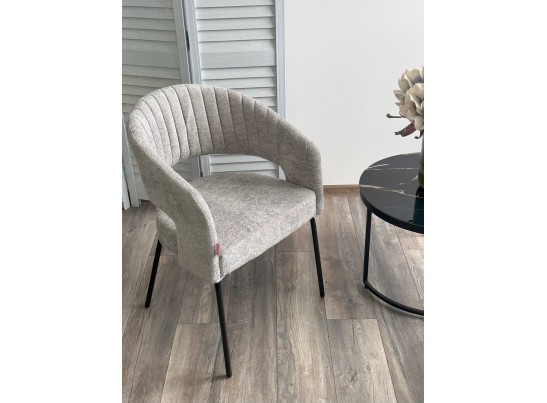 Стул SNUG 3018-03 светло-серый, шенилл / черный каркас, ®DISAUR в Каменске-Уральском