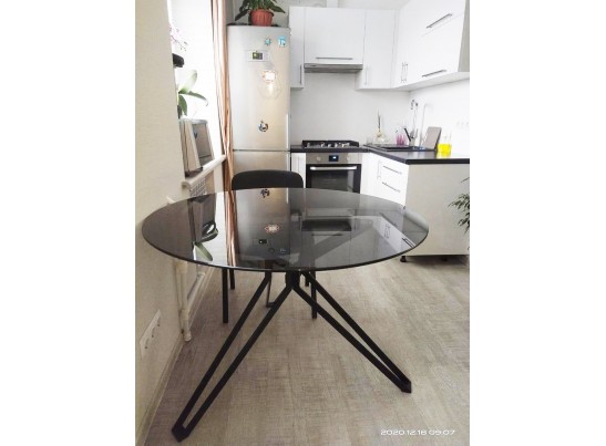 Стол VENETO D110 дымчатый в Каменске-Уральском