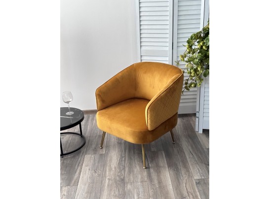 Кресло MUSSELS BLUVEL-68 желтый, велюр / золотой каркас в Каменске-Уральском