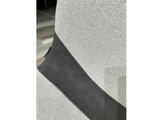 Стул ELLEN WZ2042-18 белая галька, фактурный велюр / RU-07 серая сталь/ черный каркас в Каменске-Уральском