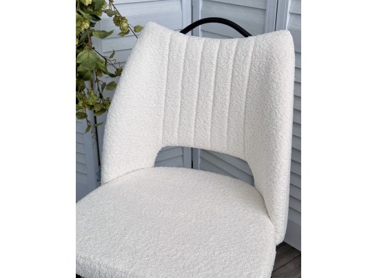 Стул JANETY UF998-01 белый, букле / черный каркас / Товарный знак DISAUR в Каменске-Уральском