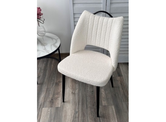 Стул JANETY UF998-01 белый, букле / черный каркас / Товарный знак DISAUR в Каменске-Уральском