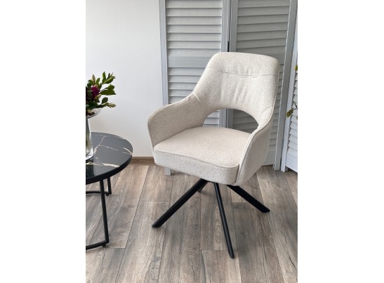 Стул GUARA 180 град. поворот. цвет бежево-белый RAVEN 22 / черный каркас, ®DISAUR в Каменске-Уральском