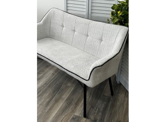 Скамья BERGAMO UF998-14 светло-серый, букле / UF998-16 темно-серый / Товарный знак DISAUR в Каменске-Уральском