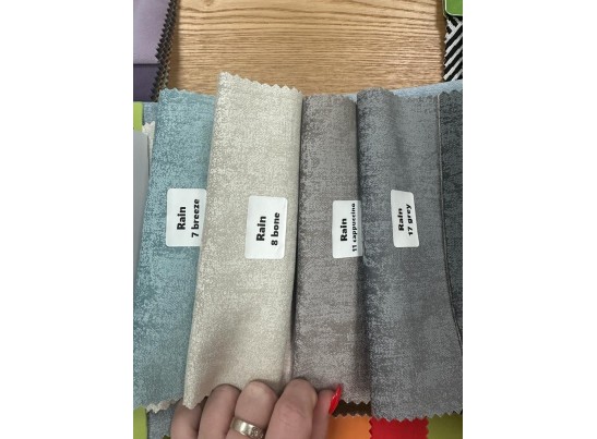 Стул ДИЛЛ, цвет RAIN 7 бриз, велюр / черный каркас в Каменске-Уральском